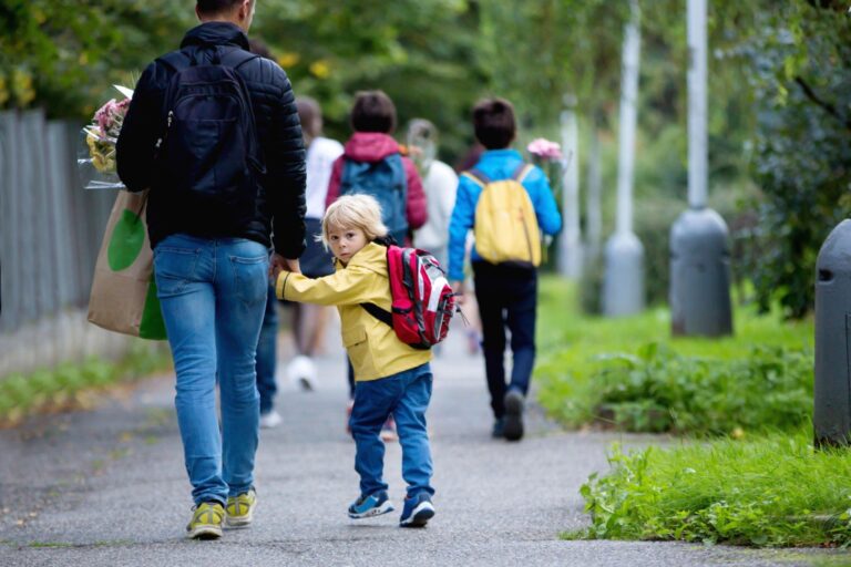 Lire la suite à propos de l’article Conseils Pratiques pour une Rentrée des Classes 2023 Sereine et Organisée
