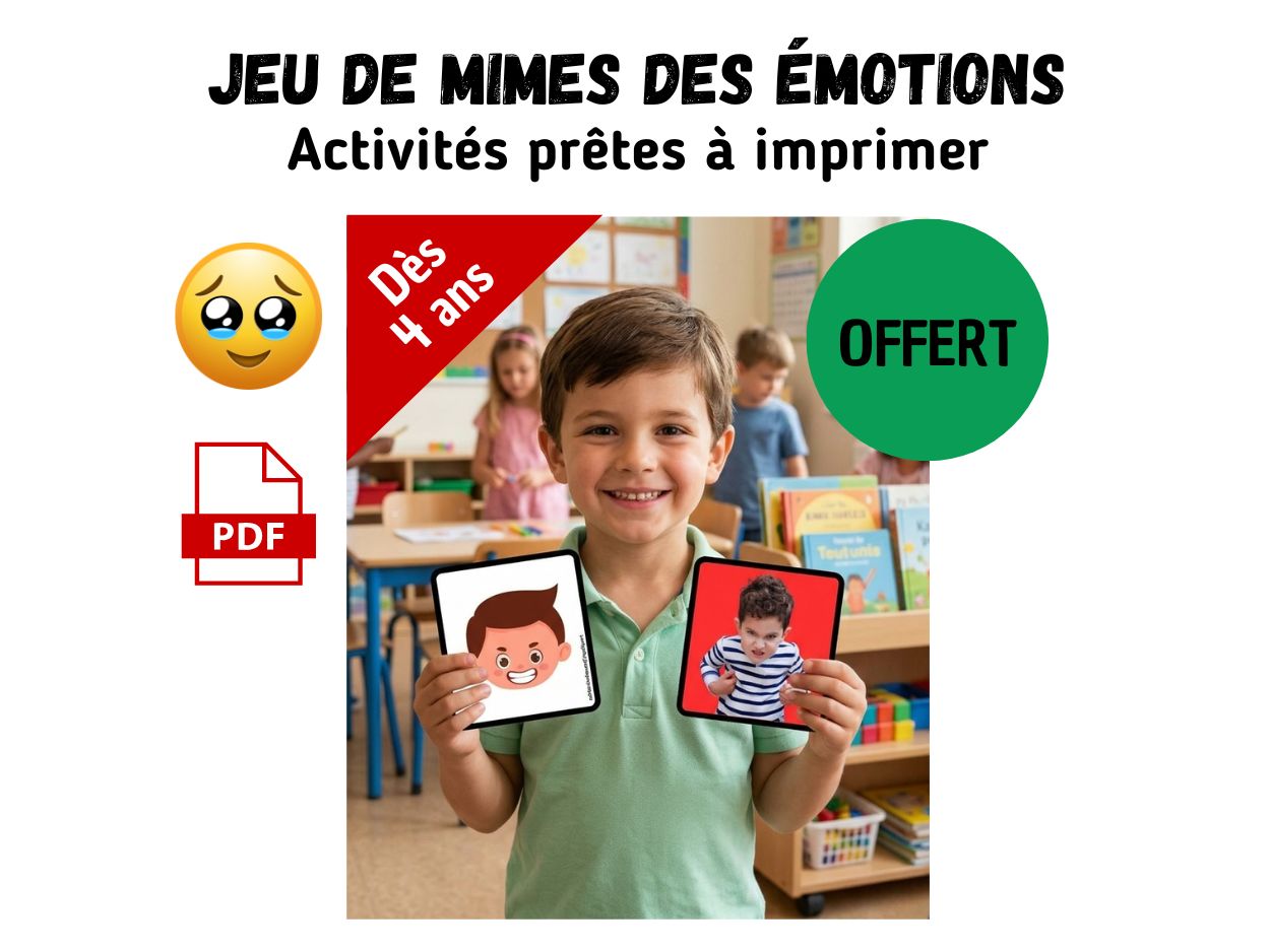Enfant souriant présentant le jeu de mimes des émotions prêt à imprimer pour les enfants dès 4 ans.
